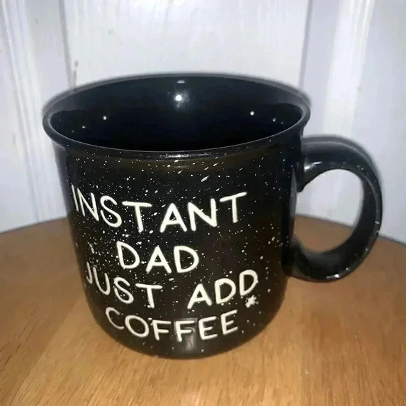 Black coffee mug,dad message for daddy it has white dot on the background color - Picture 4 of 7